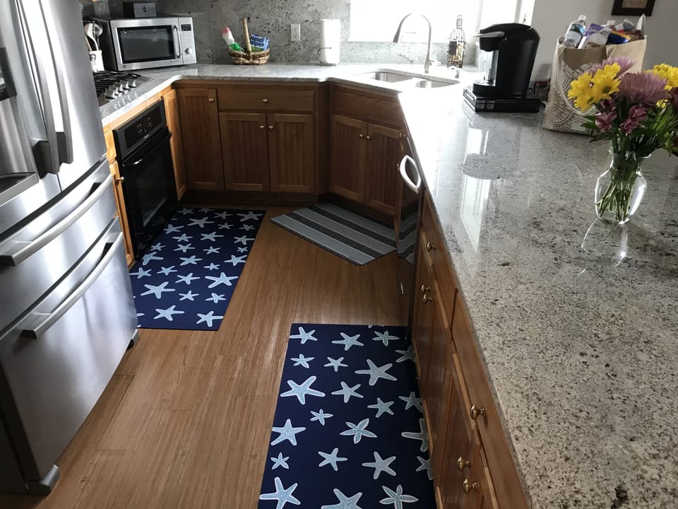 Prepare your meals in the fully equipped cook's kitchen.