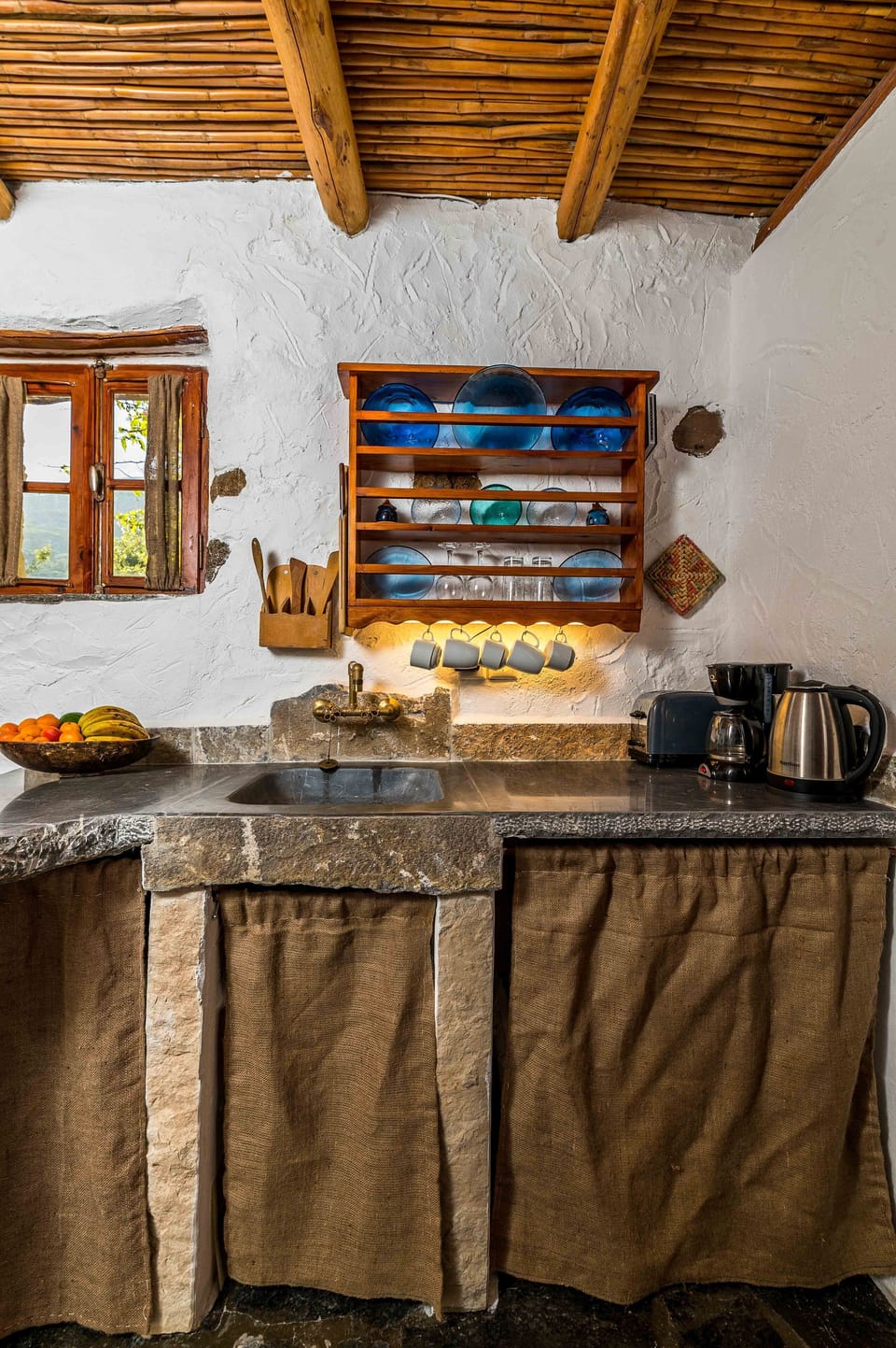 "Natura cottages at Makris Gialos"
 full equiped kitchenette 