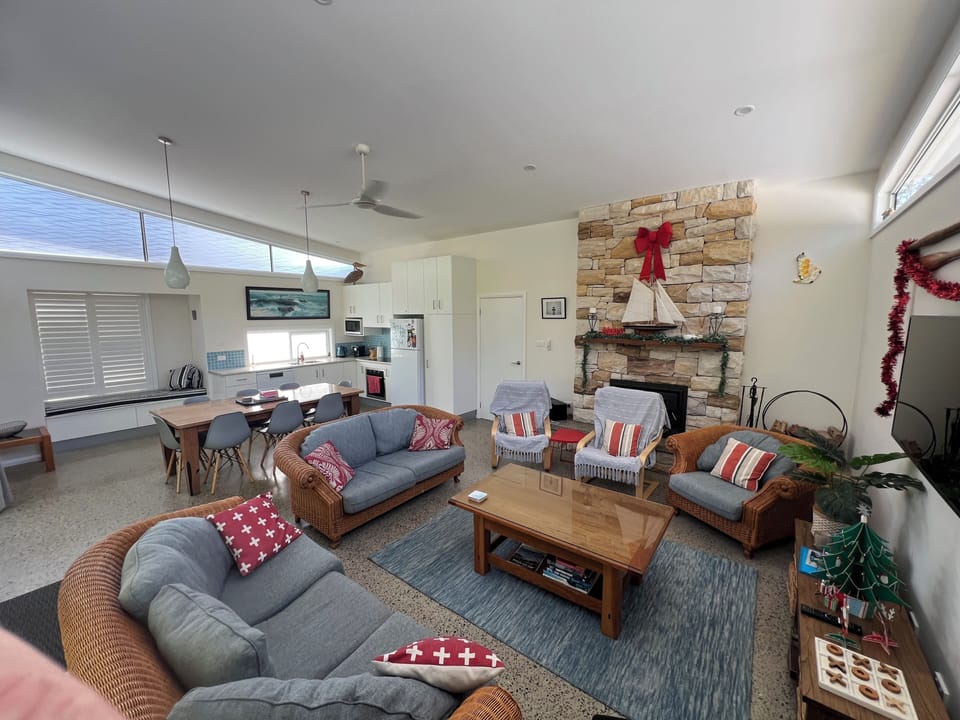 Living & Dining Room