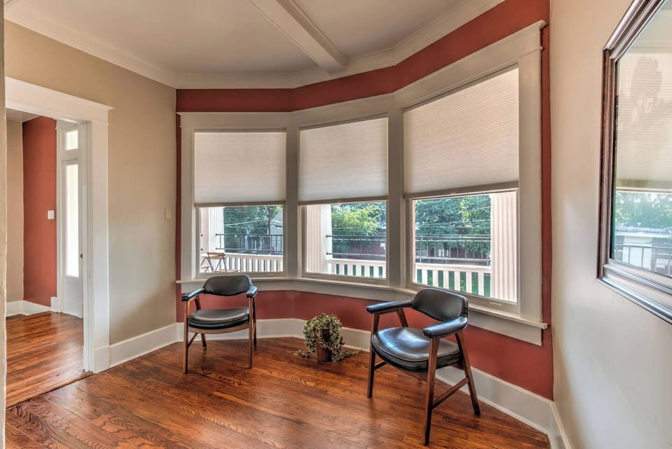 up stairs common hallway looking out on to the front porch