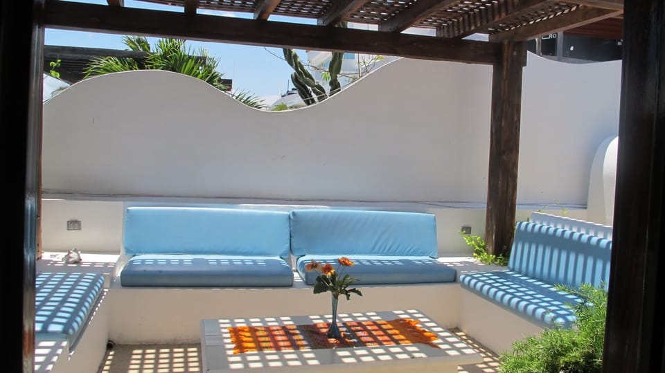 your private lounge area 