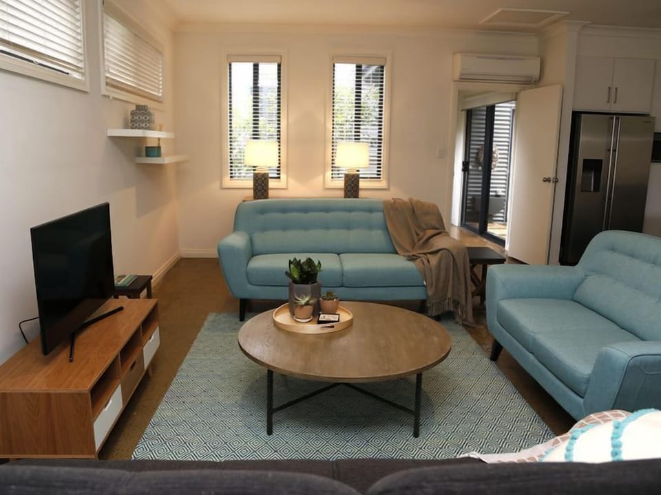 Main living, dining and kitchen