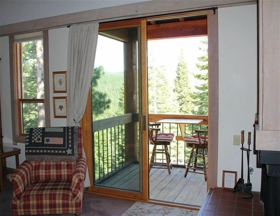 Deck off Living Room with gas barbeque and breathtaking view.