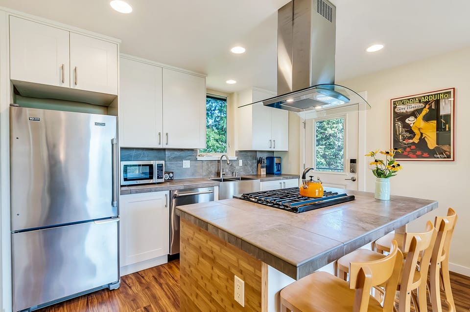 Kitchen has everything you need to prepare meals at home including a vita-mix!