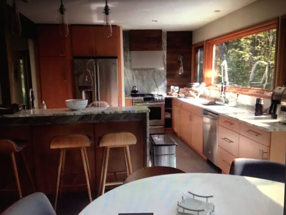 Dining area/kitchen. 