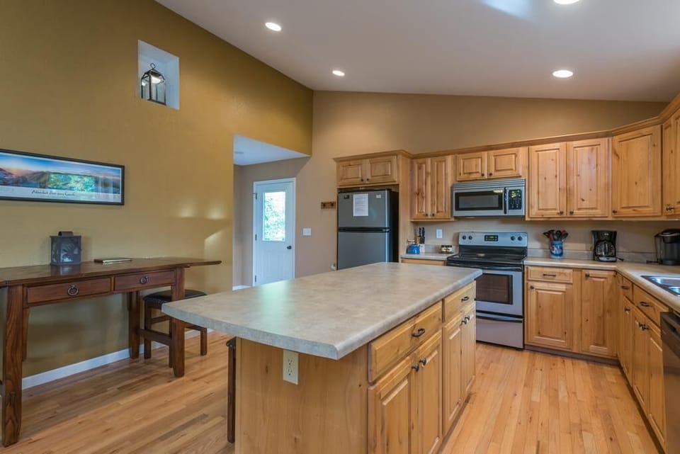 Kitchen Area - View 1