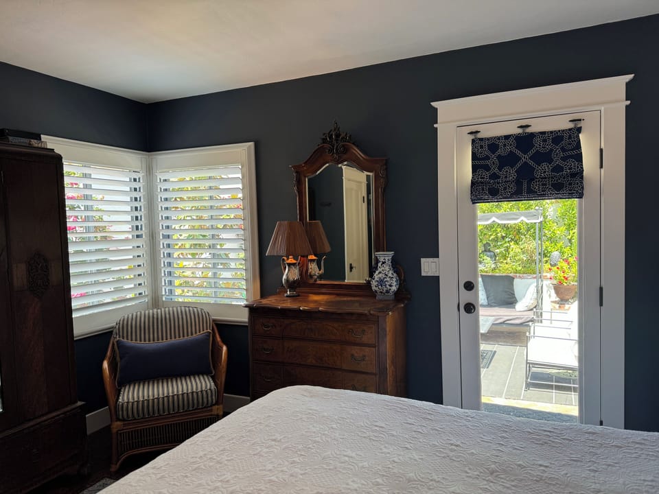 Master bedroom with powder room