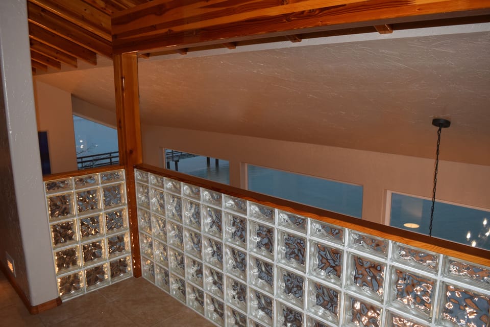 Upper landing overlooking living/dining rooms