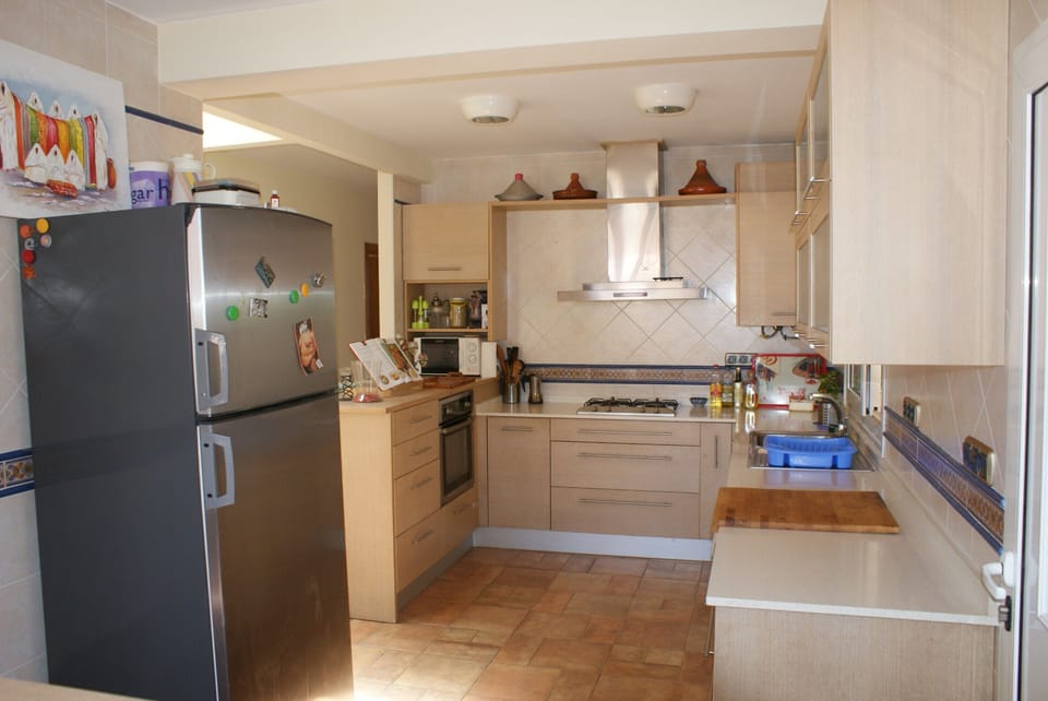Kichen 15 m² dishwasher, microwave