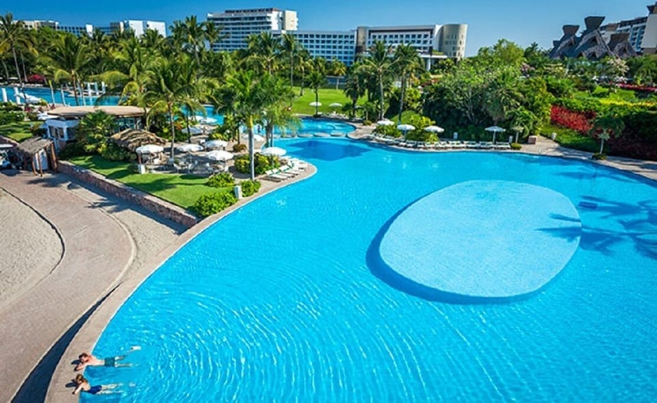 Mayan Palace Pool