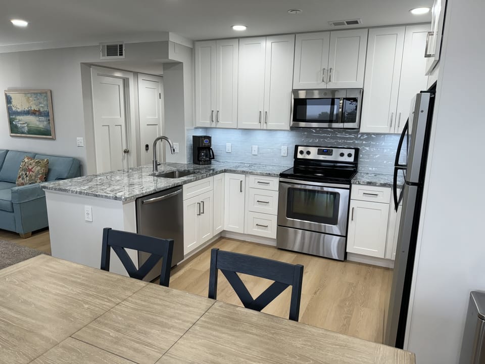 Stainless appliances and whisper quiet dishwasher