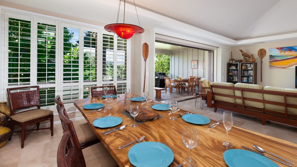 Everything you need for setting a lovely table is provided