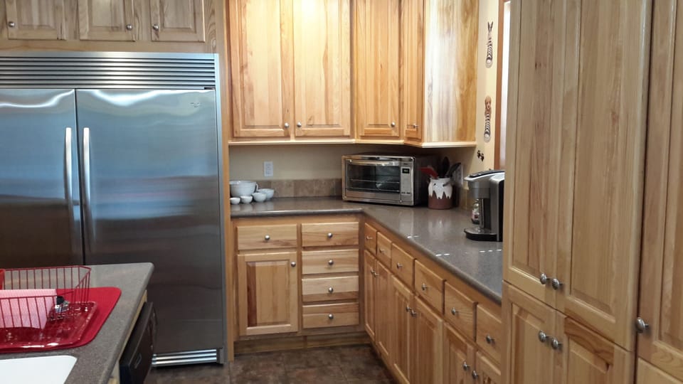 Toaster oven and Keurig coffee pot