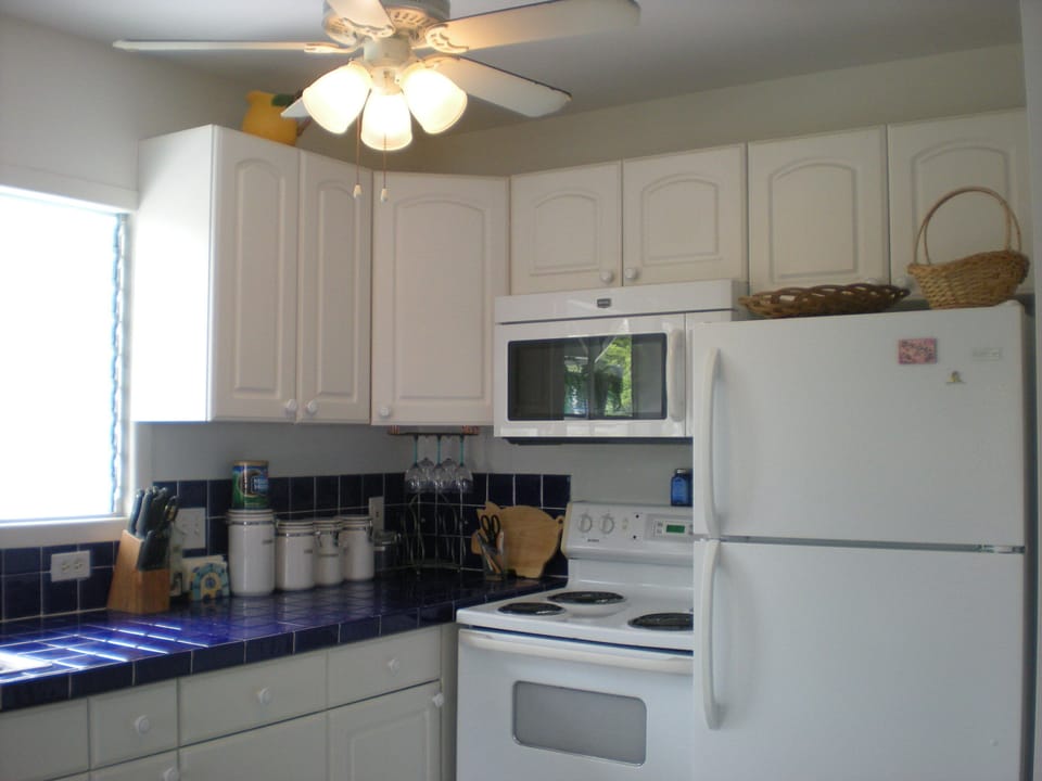 fully equipped with full size appliances