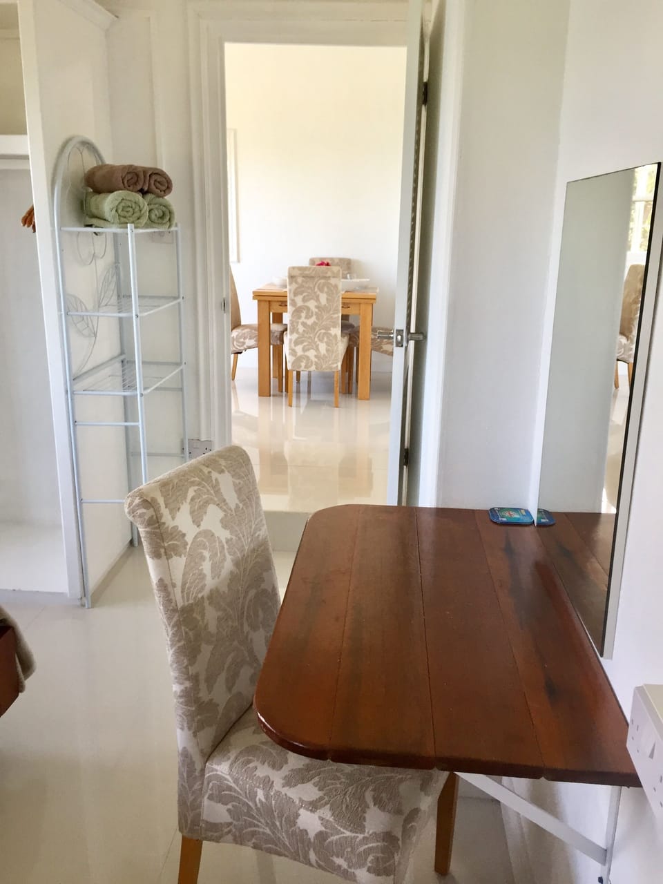 step up to Lounge/Dining-room