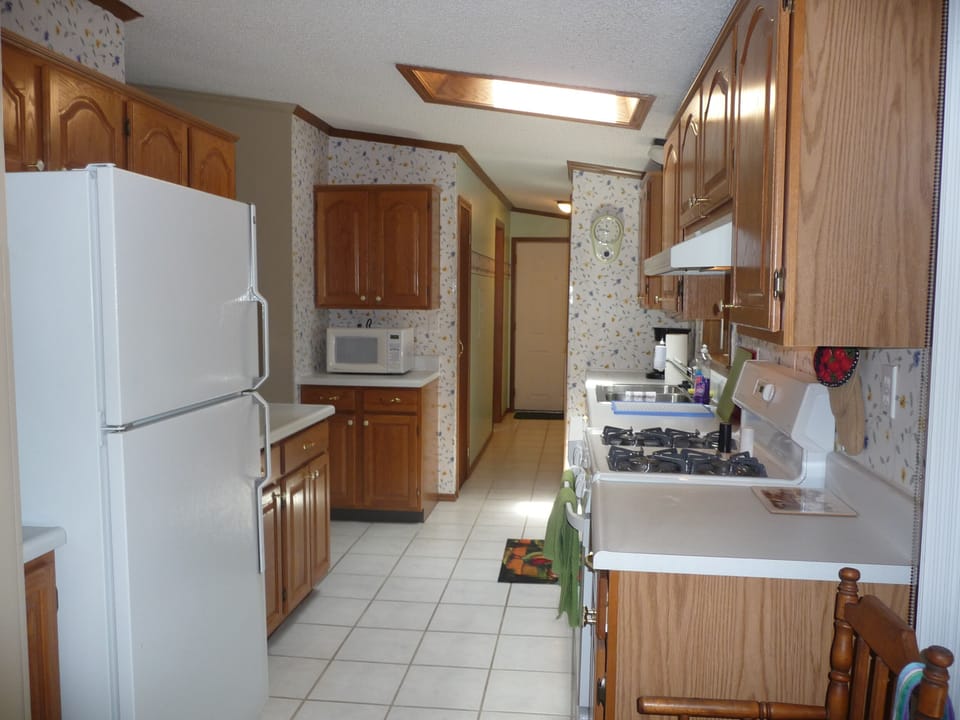 Kitchen too