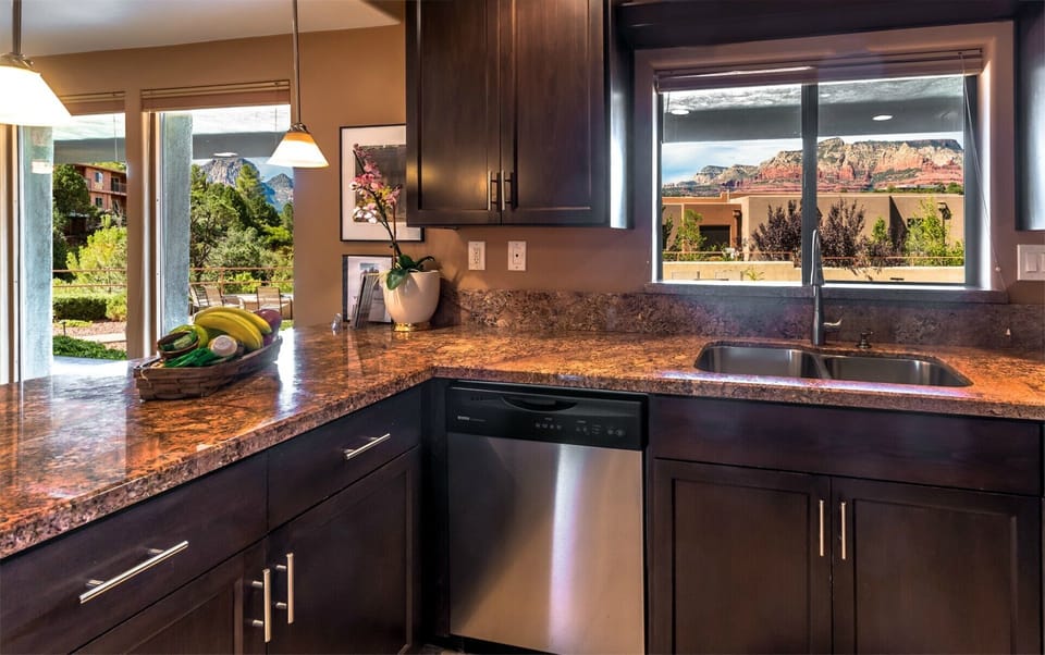 The Garden Suite #2 Kitchen with views. 