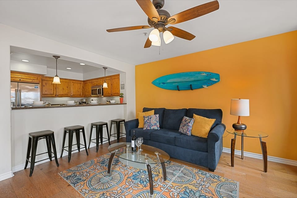 Living area and breakfast bar