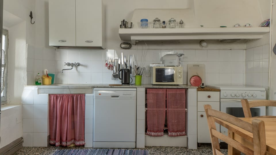 The kitchen (fully equipped)