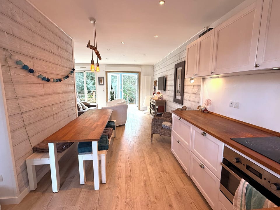 Coin cuisine côté forêt- nouveau parquet 2025