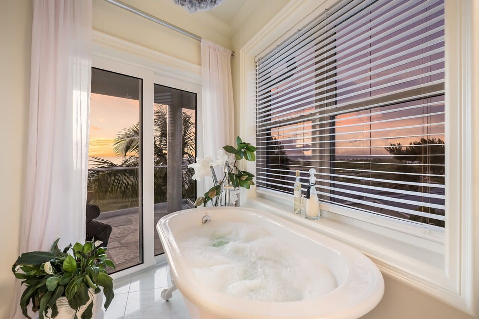 Candles
Bubbles
View
Bliss

