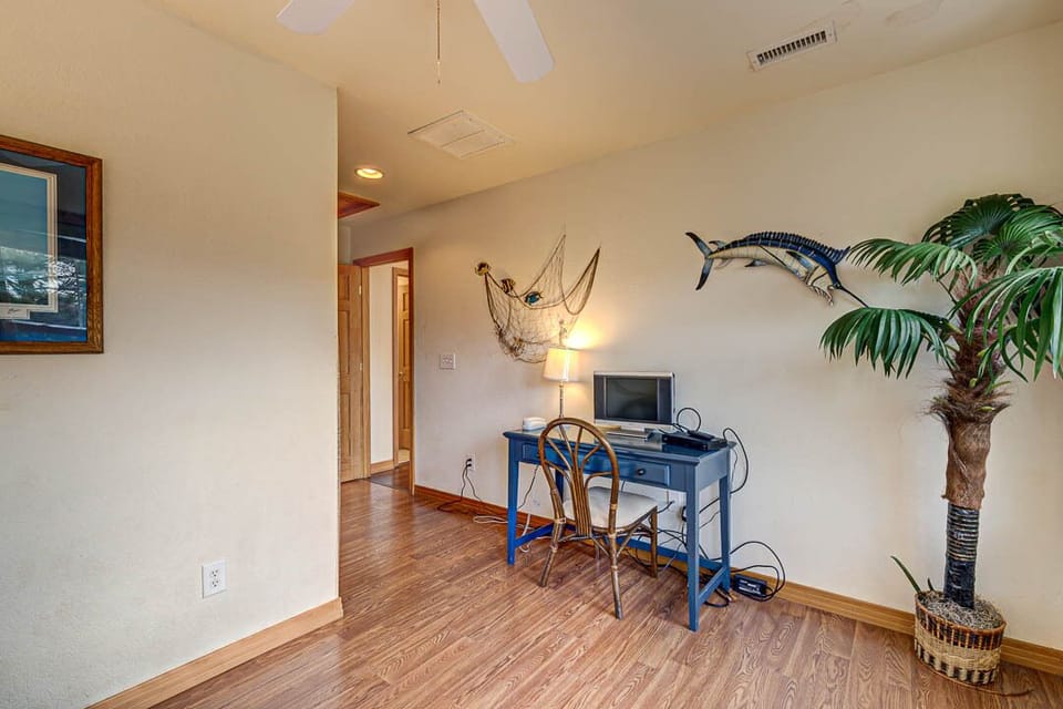 Top-Level King Master Bedroom with Deck Access
