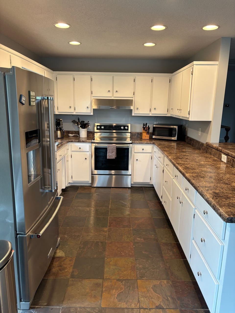 Full kitchen with all of the amenities