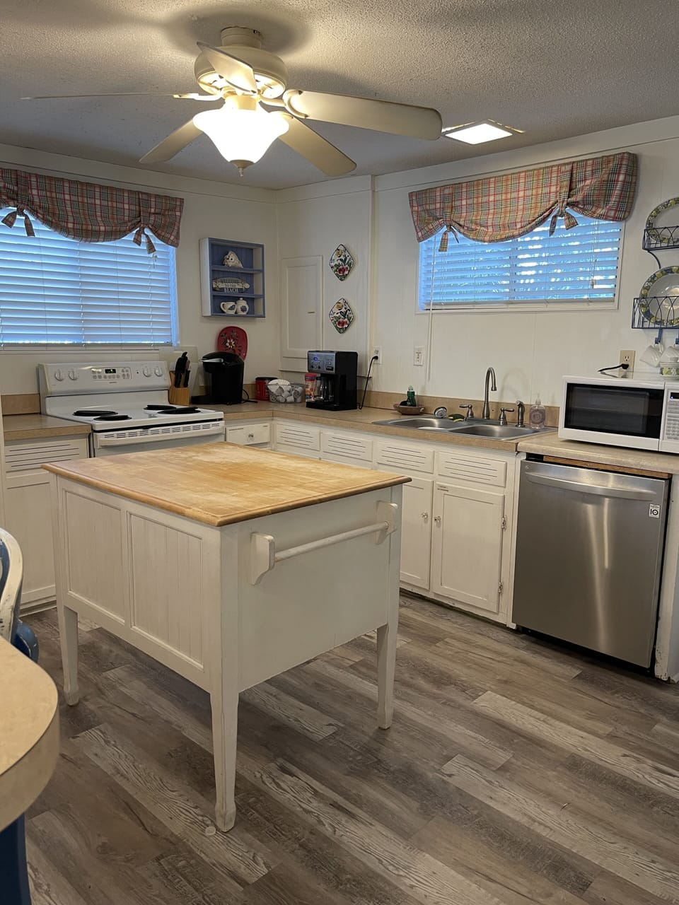 Large kitchen with island