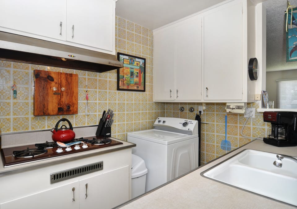 Vintage Style Kitchen (a second washer just for kitchen linens)