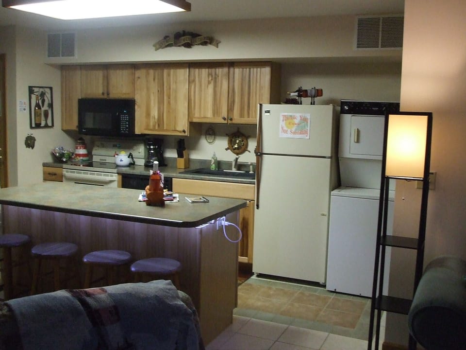 Brand new Hickory Kitchen with Dishwasher and Washer Dryer