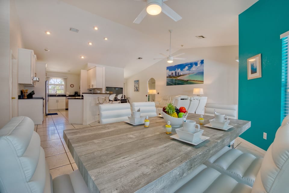Wischis Florida Home - Pineapple Paradise