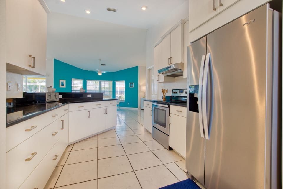 Wischis Florida Home - Pineapple Paradise