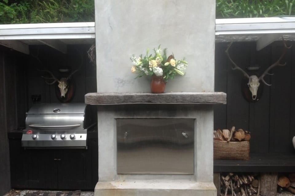 BBQ courtyard 