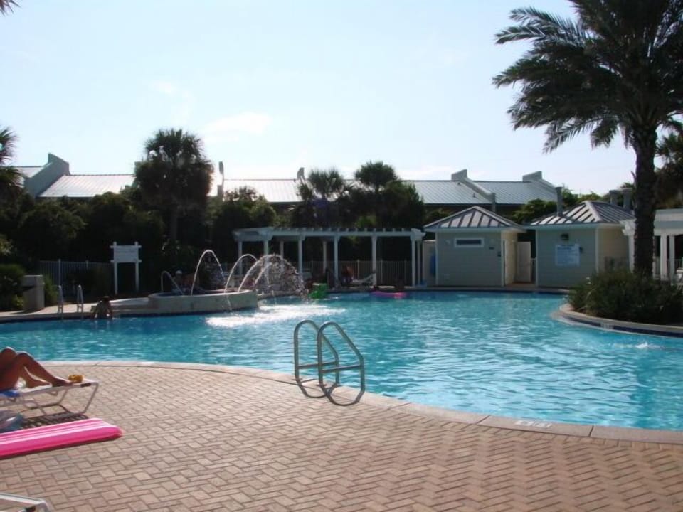 Our community pool w/ hot tub and jetted stream