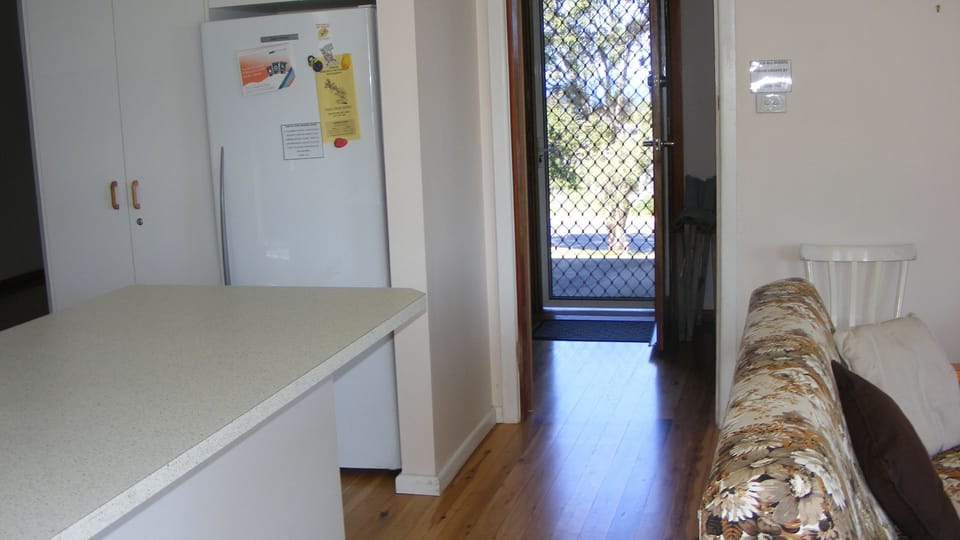 Looking to the front door.