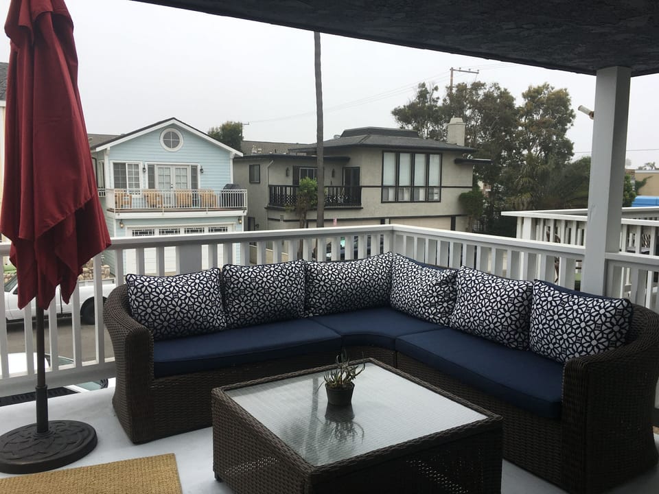 Relax on the 
Deck