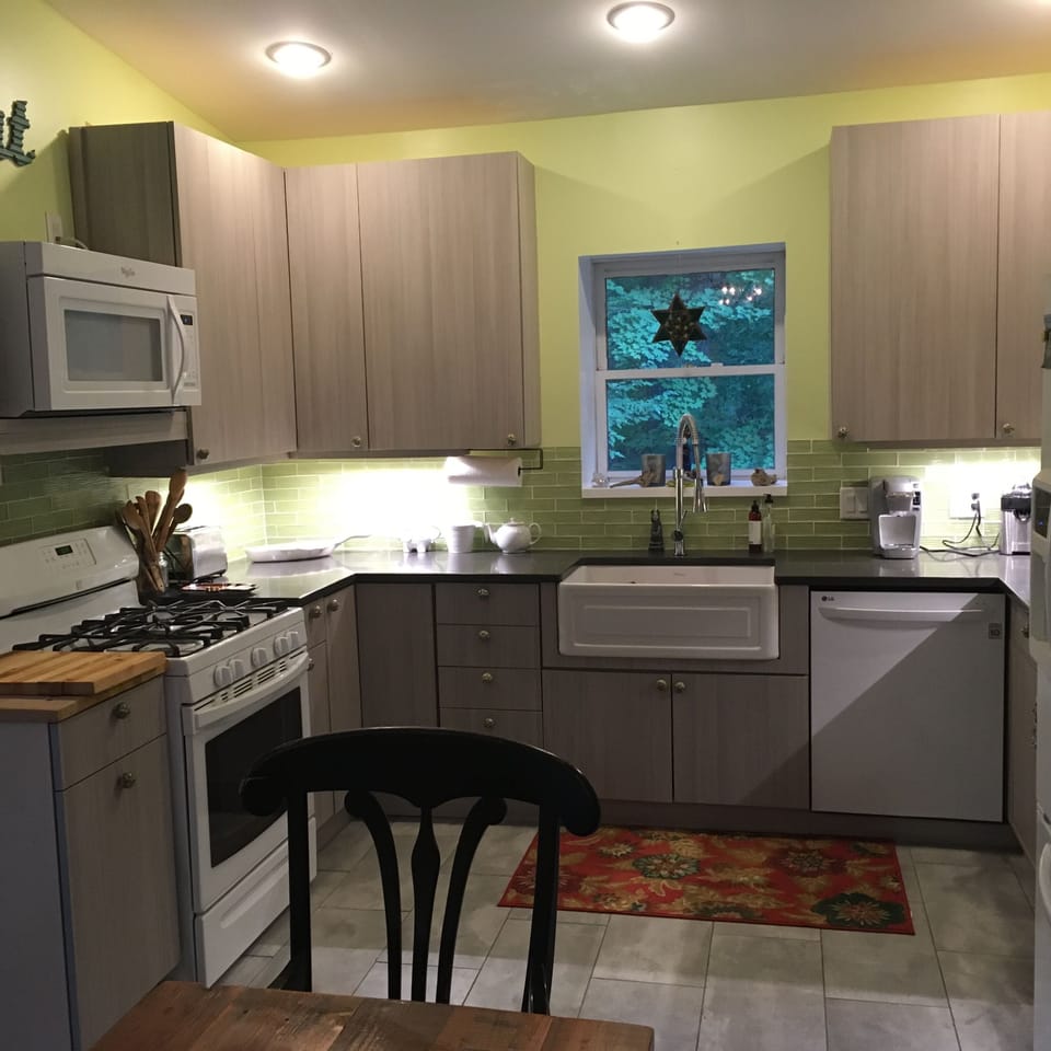 Spacious and modern kitchen.