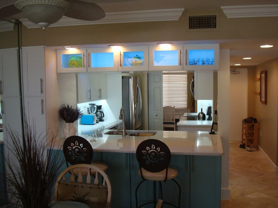Breakfast bar with dynamic RGB special lighting