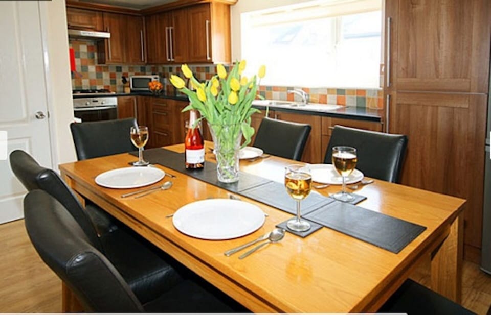 Open Plan kitchen/diner/lounge