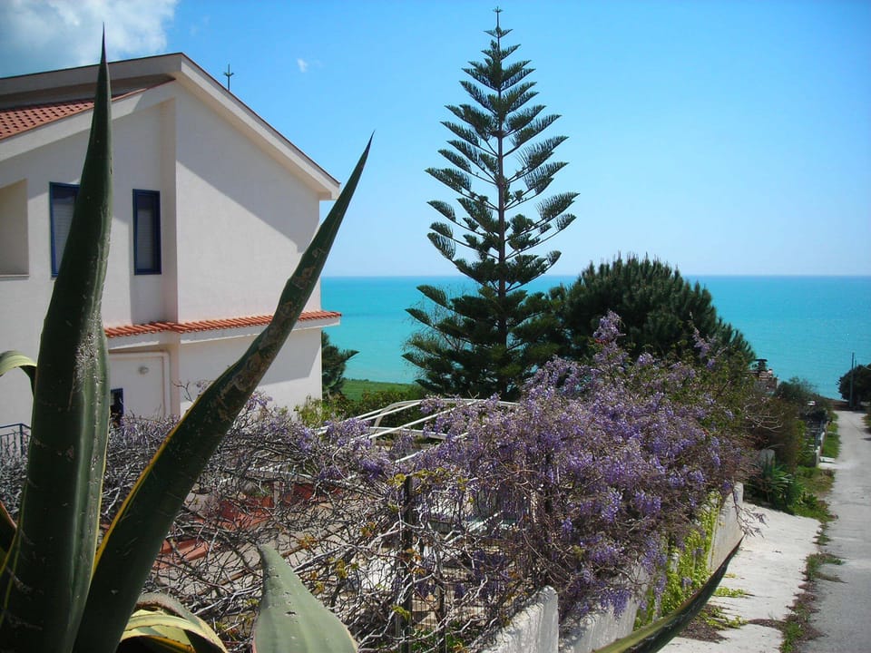Villa and Position