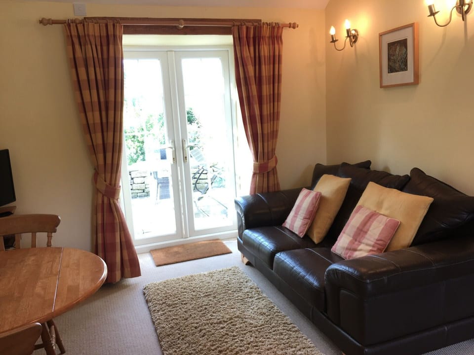 Cosy sitting room with smart TV