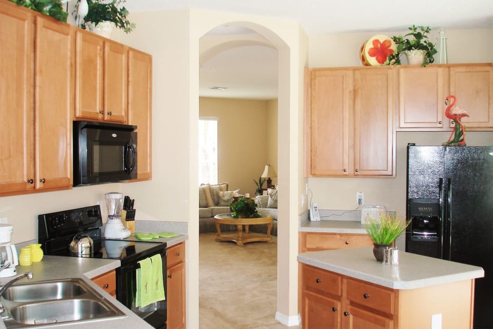 Fully fitted kitchen