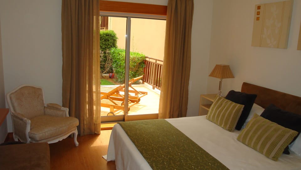Master bedroom, leading to large terrace.