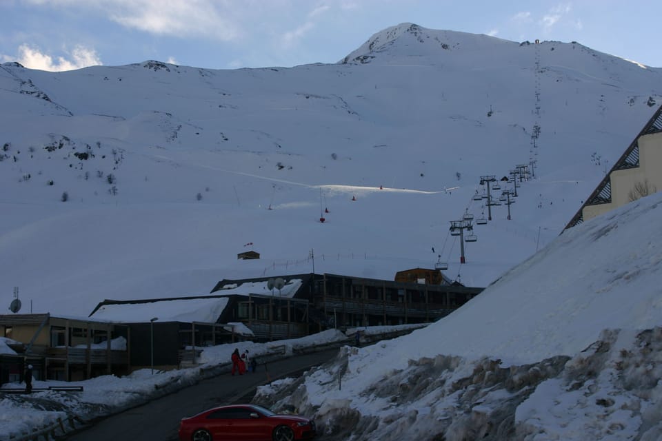 Snow and ski sports