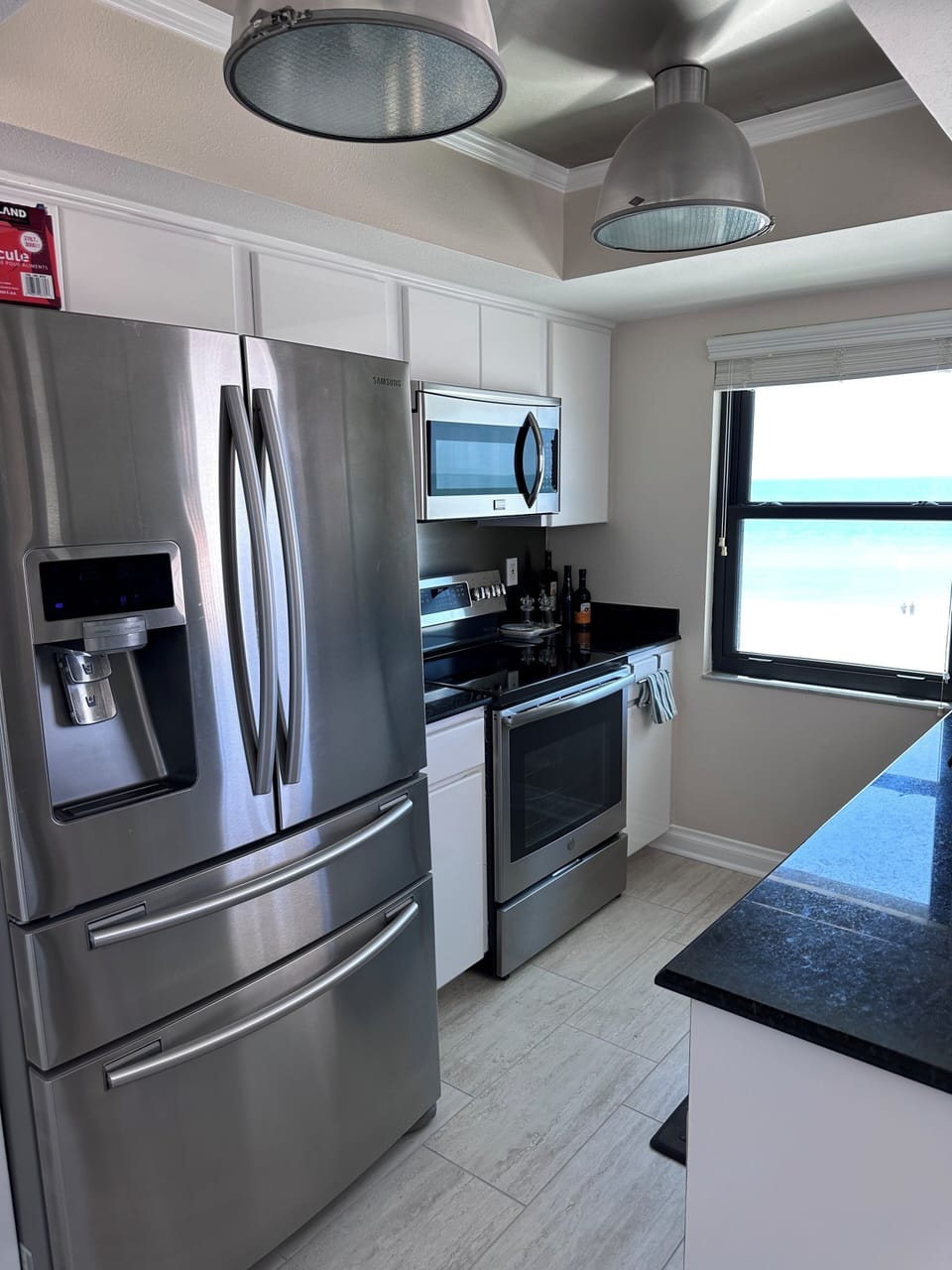 Kitchen - fully equipped