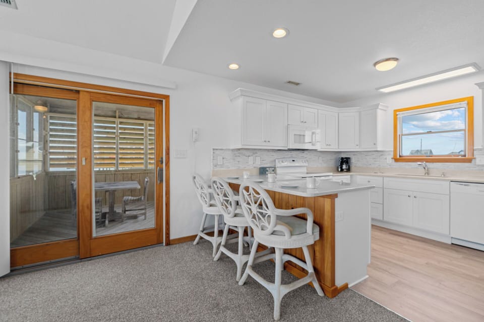Surf or Sound Realty - 191 - Windsurfer - Kitchen-1
