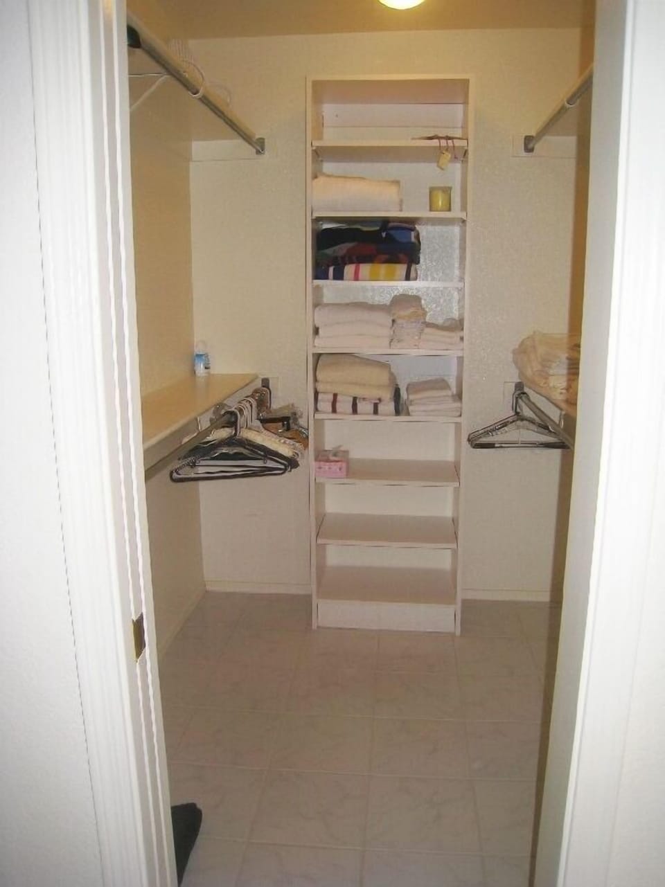 Large Master Bedroom walk-in closest