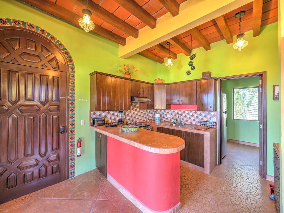 Balcony complete kitchen