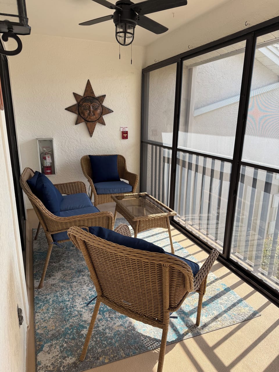 Garage Side Lanai