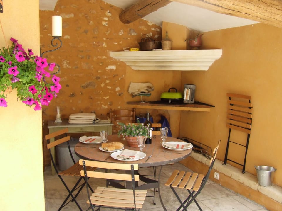 covered terrace